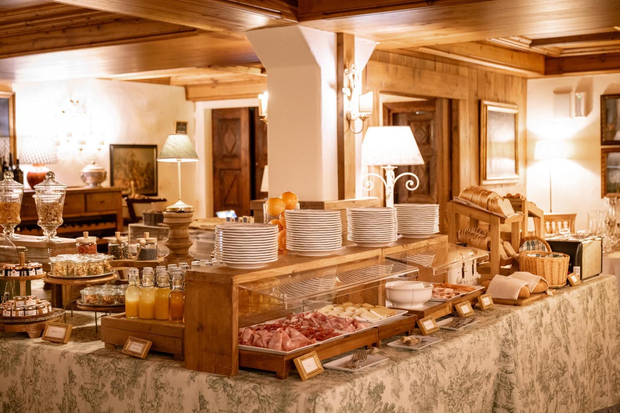 Auberge De La Maison Courmayeur Kültér fotó